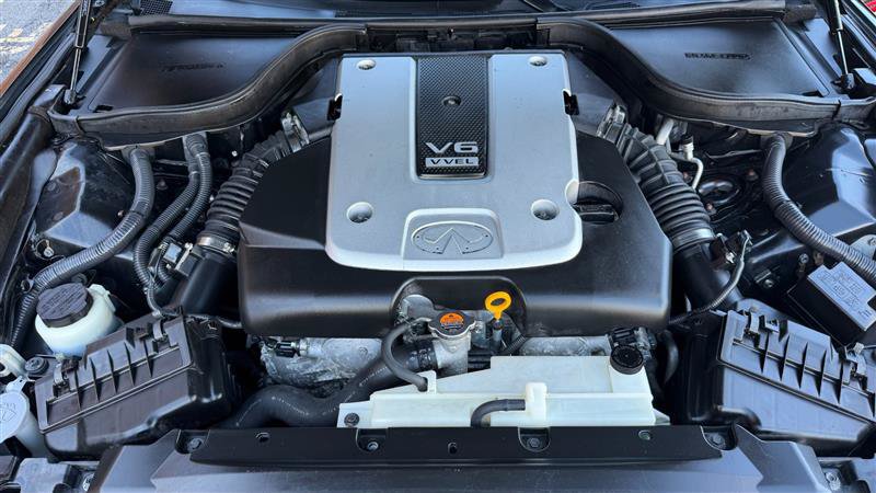 Used 2014 INFINITI Q60 Sport Convertible w/ Premium Package RWD image 18