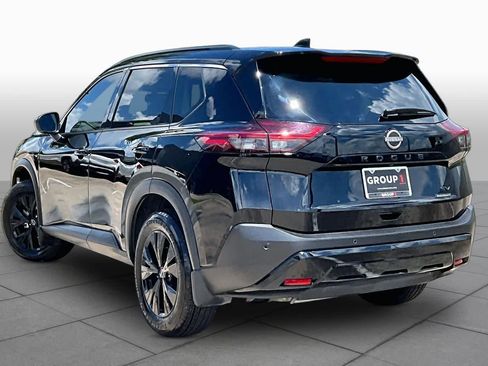 Certified 2023 Nissan Rogue SV w/ SV Premium B Package FWD image 12