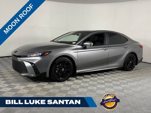 Used 2025 Toyota Camry SE w/ Multimedia Upgrade Package FWD image 1