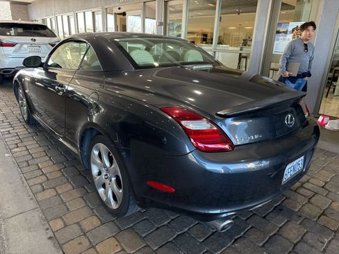 Used 2008 Lexus SC 430 Convertible image 4
