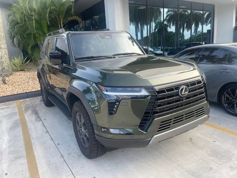 Used 2024 Lexus GX 550 AWD/4WD image 1