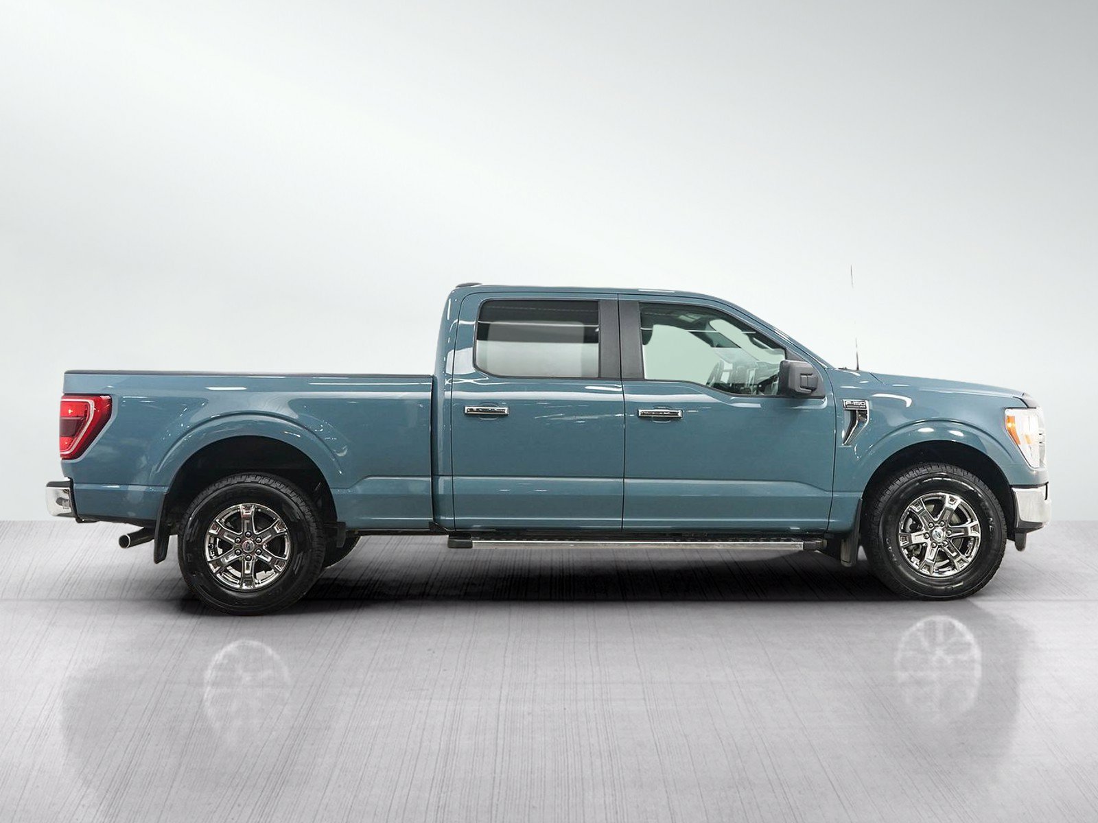 Used 2023 Ford F150 XLT w/ XTR Package AWD/4WD image 6