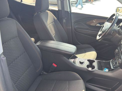Used 2021 GMC Terrain SLE w/ LPO, Floor Liner Package FWD image 5