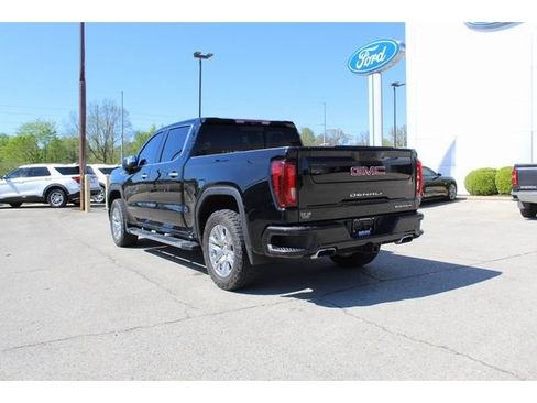 Used 2024 GMC Sierra 1500 Denali w/ Technology Package AWD/4WD image 3