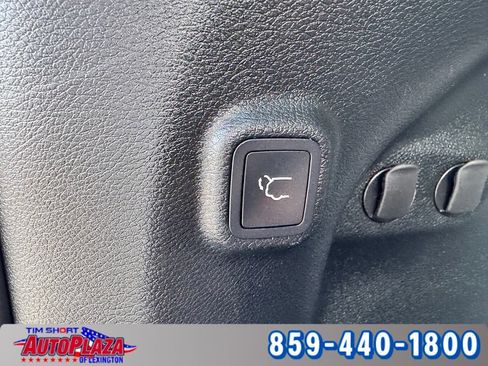 Used 2022 Jeep Cherokee Trailhawk w/ Sun, Sound & Nav Group AWD/4WD image 42