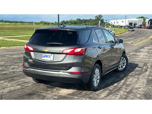Used 2018 Chevrolet Equinox LT FWD image 4