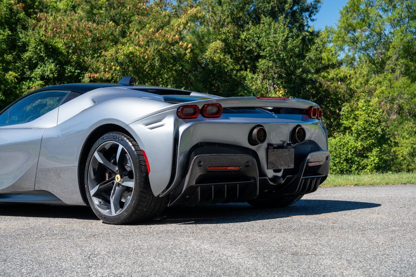 Used 2022 Ferrari SF90 Stradale AWD/4WD image 22