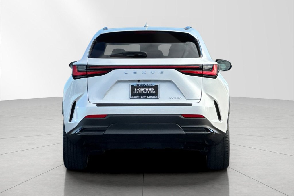 Certified 2024 Lexus NX 250 FWD image 5