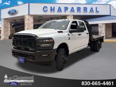 Used 2025 RAM 3500 Tradesman AWD/4WD image 2