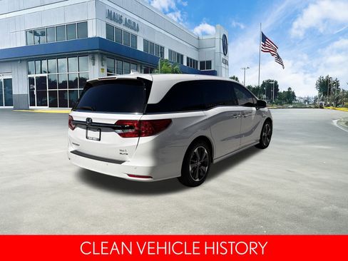 Used 2023 Honda Odyssey Elite image 4
