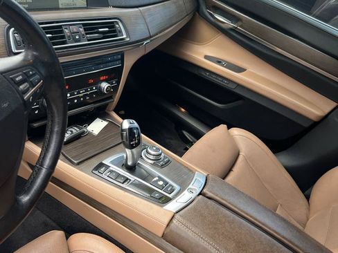 Used 2011 BMW 750Li RWD image 14