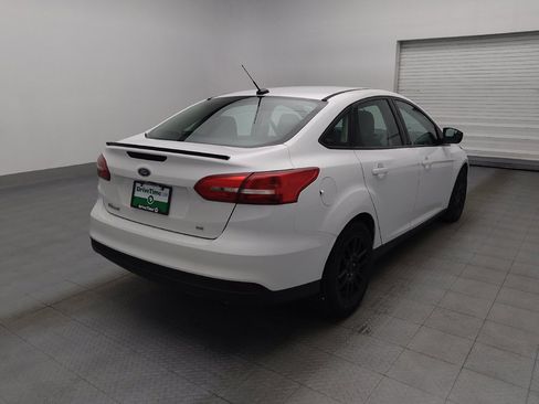 Used 2018 Ford Focus SE FWD image 9