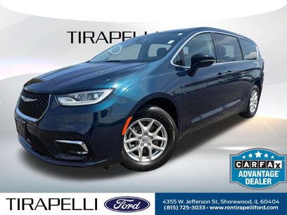 Used 2024 Chrysler Pacifica Touring-L
