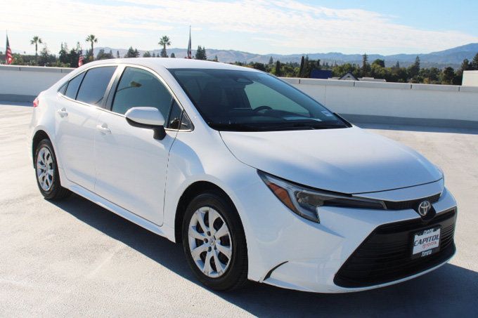 Certified 2025 Toyota Corolla LE w/ Convenience Package FWD image 2