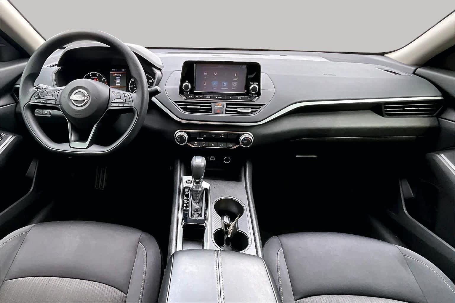Used 2024 Nissan Altima 2.5 S FWD image 16