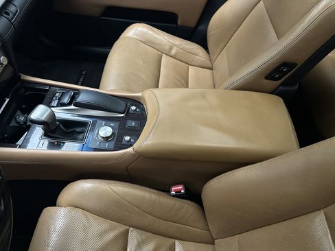 Used 2014 Lexus LS 460 AWD w/ Comfort Package image 43