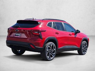 New 2026 Chevrolet Trax RS w/ Sunroof Package FWD video 2