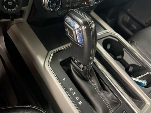 Used 2018 Ford F150 Lariat w/ Equipment Group 502A Luxury AWD/4WD image 18