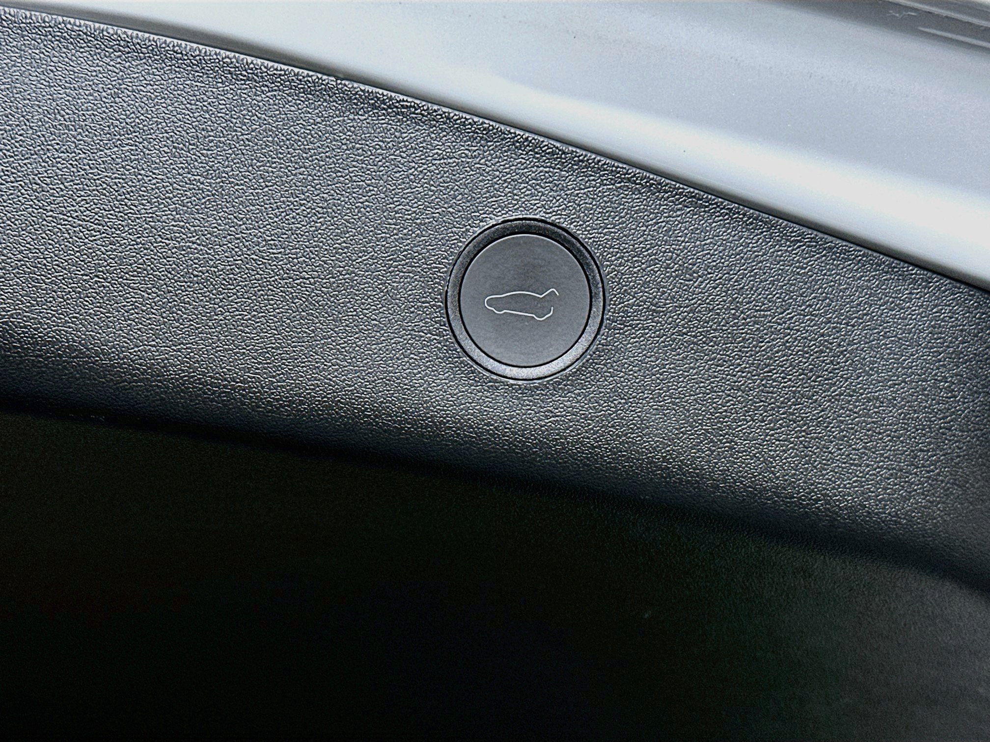 Used 2023 Tesla Model 3 Standard Range RWD image 29