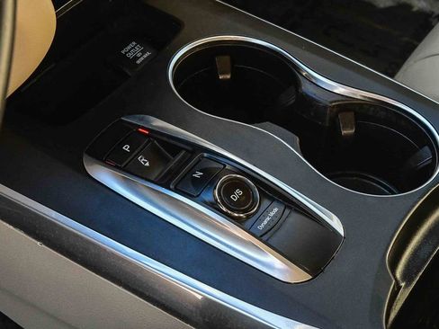 Used 2018 Acura MDX FWD image 22