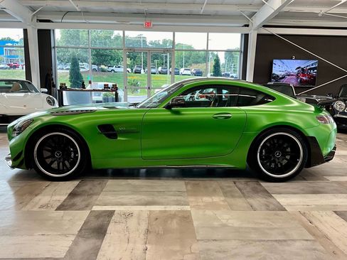 Used 2020 Mercedes-Benz AMG GT R image 17