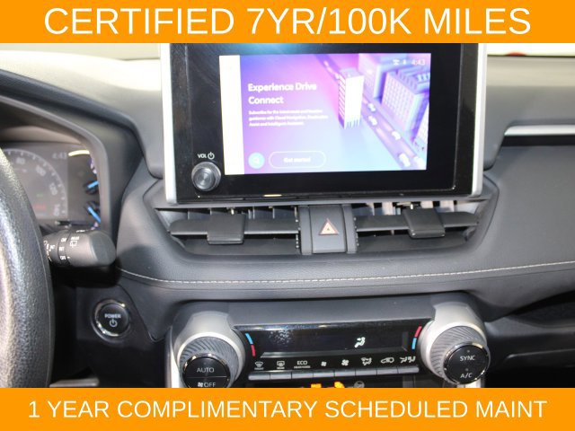 Used 2025 Toyota RAV4 XLE AWD/4WD image 24