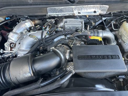 Used 2018 Chevrolet Silverado 2500 LTZ w/ Duramax Plus Package AWD/4WD image 41