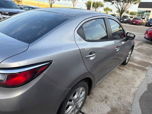 Used 2016 Scion iA FWD image 4