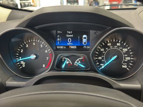 Used 2018 Ford Escape SE w/ SE Sport Appearance Package AWD/4WD image 25