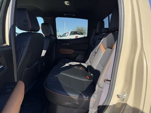 Used 2024 GMC Canyon AT4 w/ AT4 Premium Package image 12