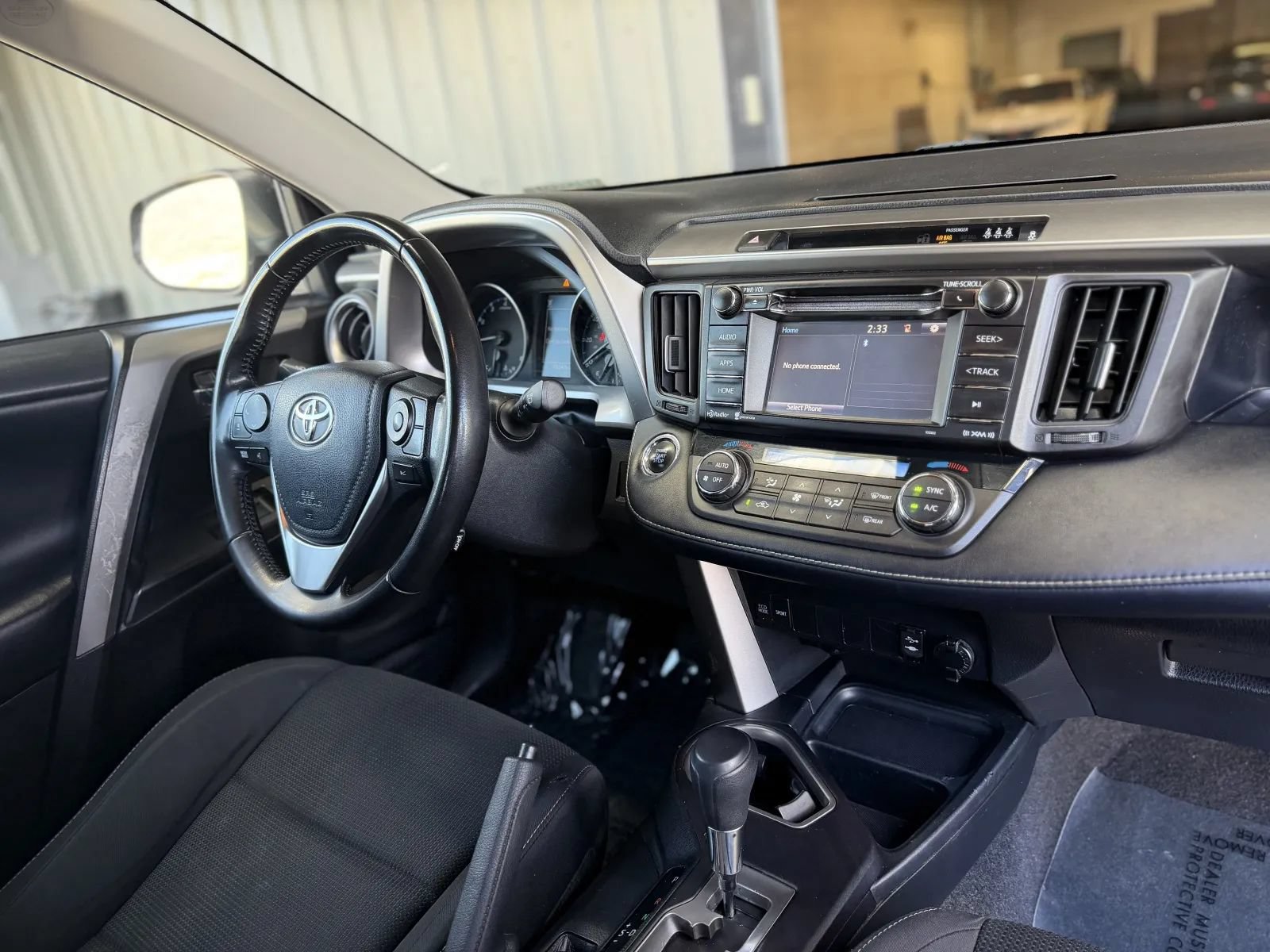 Used 2018 Toyota RAV4 XLE AWD/4WD image 20