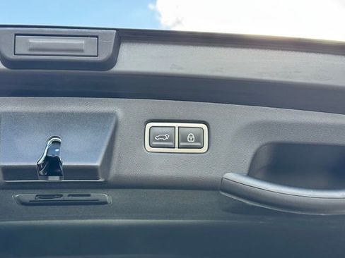 Used 2022 Kia Sorento SX Prestige w/ Rust Color Package image 42