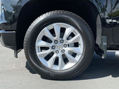 New 2025 Chevrolet Silverado 1500 Custom image 32