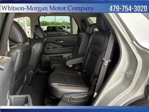 Used 2023 Nissan Pathfinder SL FWD image 30