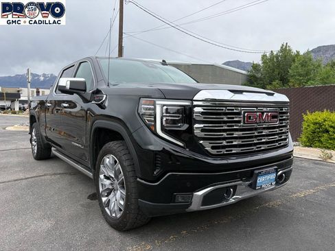 Used 2023 GMC Sierra 1500 Denali w/ Denali Reserve Package AWD/4WD image 1