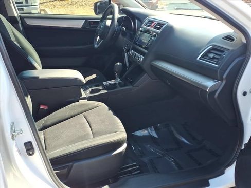 Used 2019 Subaru Outback 2.5i AWD/4WD image 21