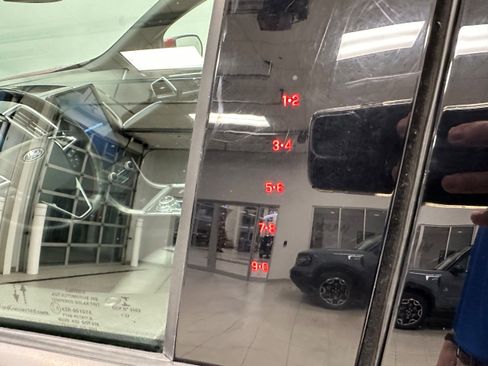 Used 2022 Ford Edge ST-Line image 9