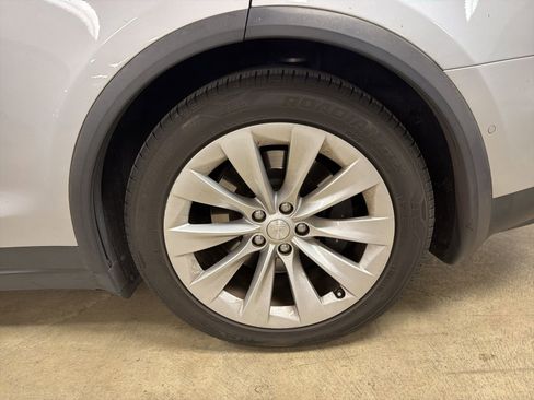 Used 2017 Tesla Model X 100D image 5