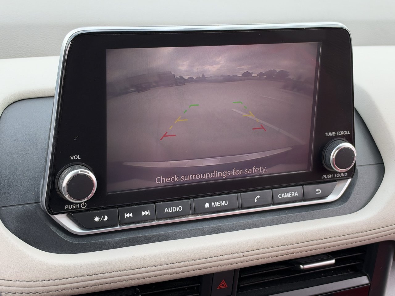 Used 2023 Nissan Rogue SV FWD image 18