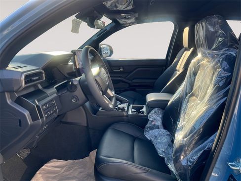 New 2026 Toyota 4Runner Limited image 9