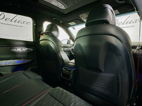 Used 2025 Genesis GV70 3.5T Sport w/ Sport Advanced Package image 28