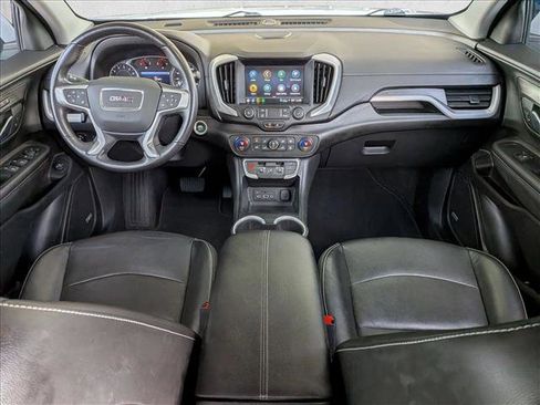 Used 2022 GMC Terrain SLT w/ Infotainment Package II FWD image 16