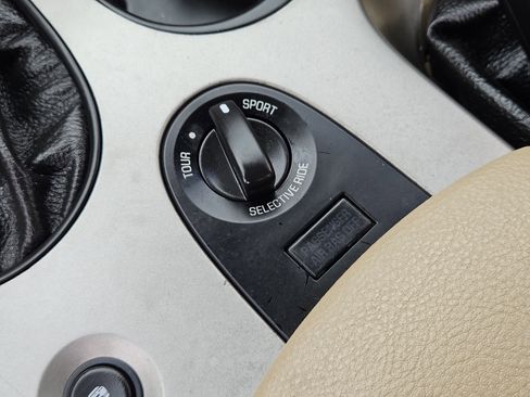 Used 2005 Chevrolet Corvette Convertible w/ Preferred Equipment Group image 18