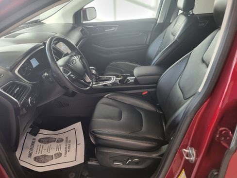 Used 2018 Ford Edge Titanium w/ Ford Safe & Smart Package image 8