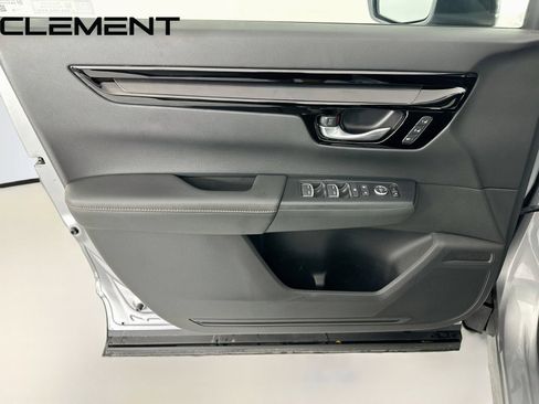 Used 2024 Honda CR-V Touring image 29