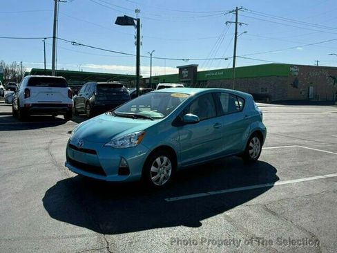 Used 2014 Toyota Prius C Two image 6
