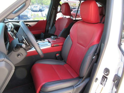 Used 2024 Lexus LX 600 F Sport AWD/4WD image 21