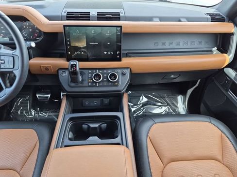 Used 2024 Land Rover Defender 110 X AWD/4WD image 14