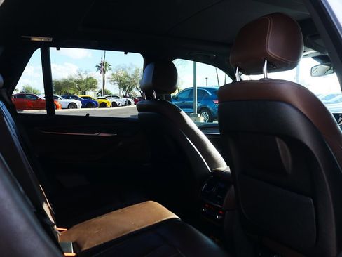 Used 2017 BMW X5 xDrive40e image 30