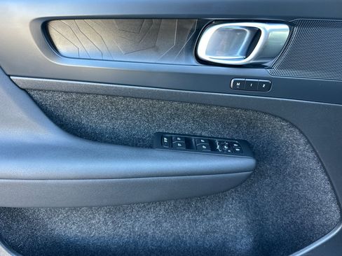 Certified 2023 Volvo XC40 Recharge Plus AWD/4WD image 12